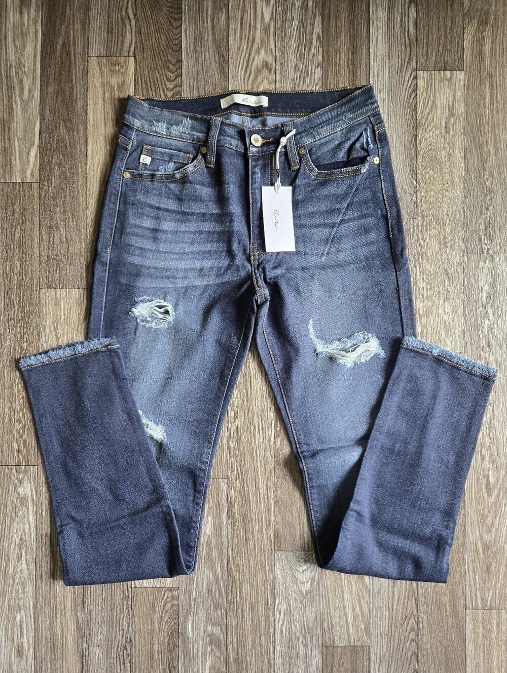NWT- KanCan Estilo Dark Blue Mid-Rise Distressed Skinny Jean Women's Size 29 - Picture 4 of 9